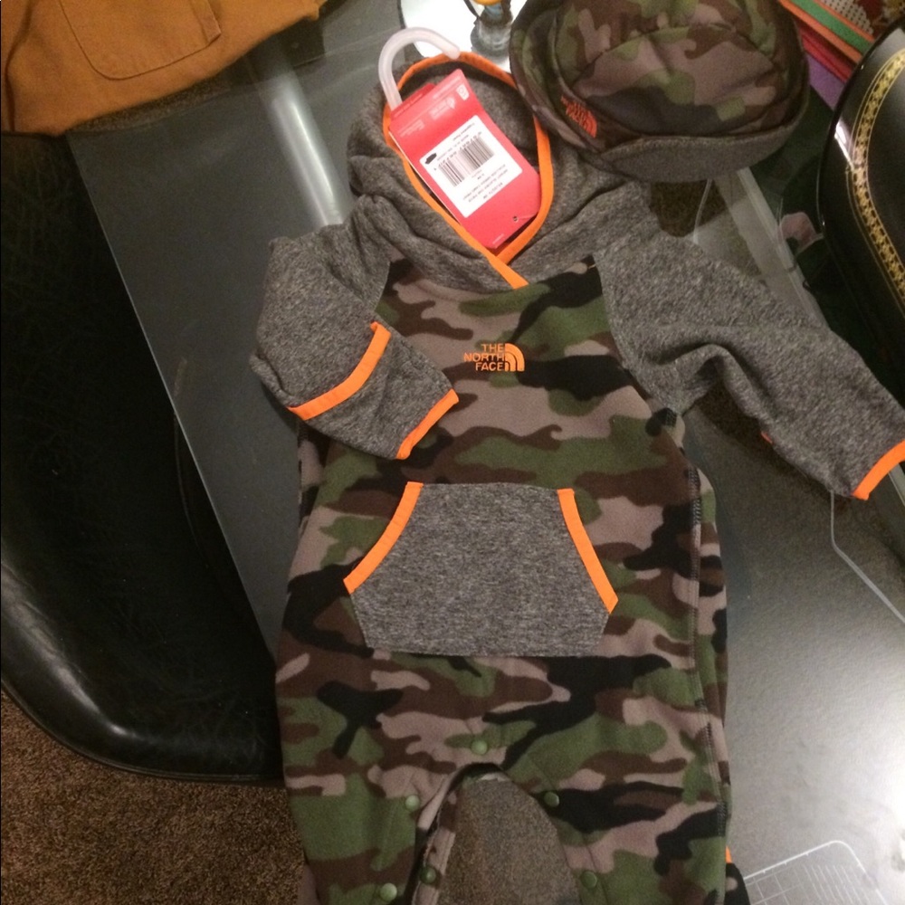 North face and Carhartt new!